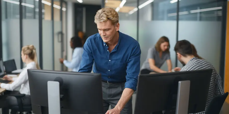 The Top 10 Benefits Of Business Blogging 1 The Top 10 Benefits of Business Blogging 1 - The Top 10 Benefits of Business Blogging