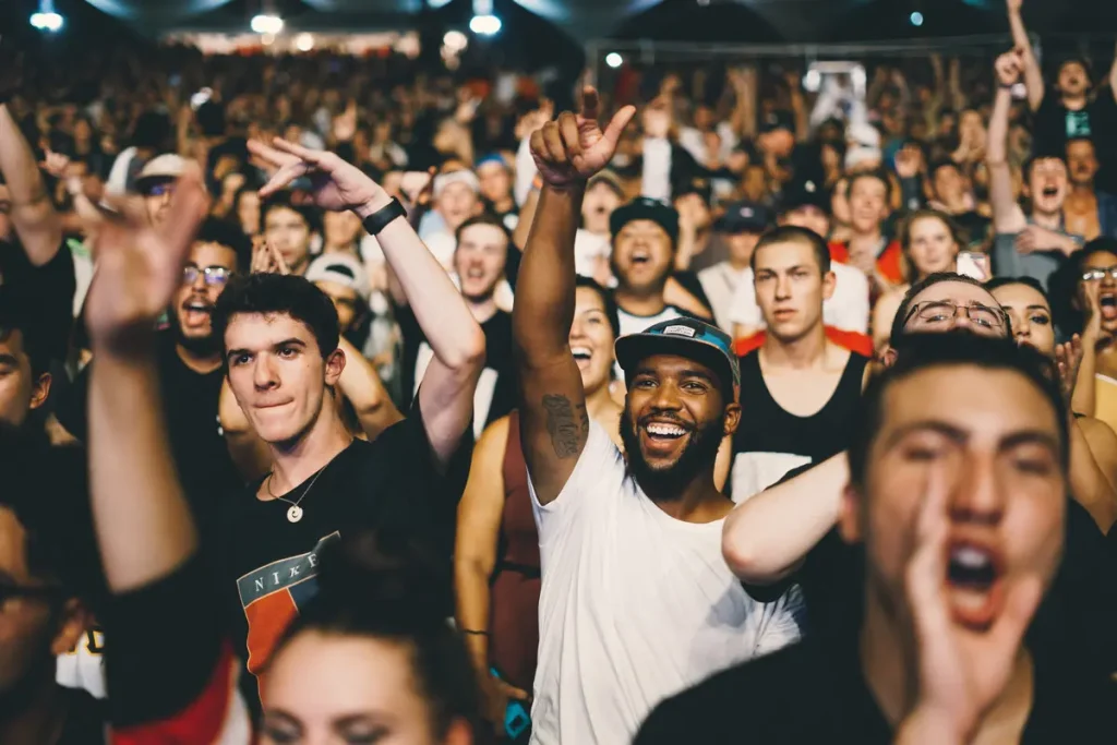 How to Create Loyal Fans Online