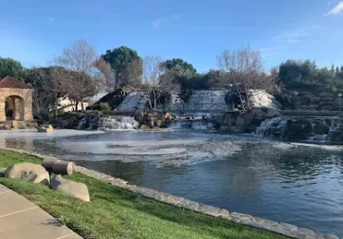 Bollinger Canyon waterfront with fountain and trees in San Ramon